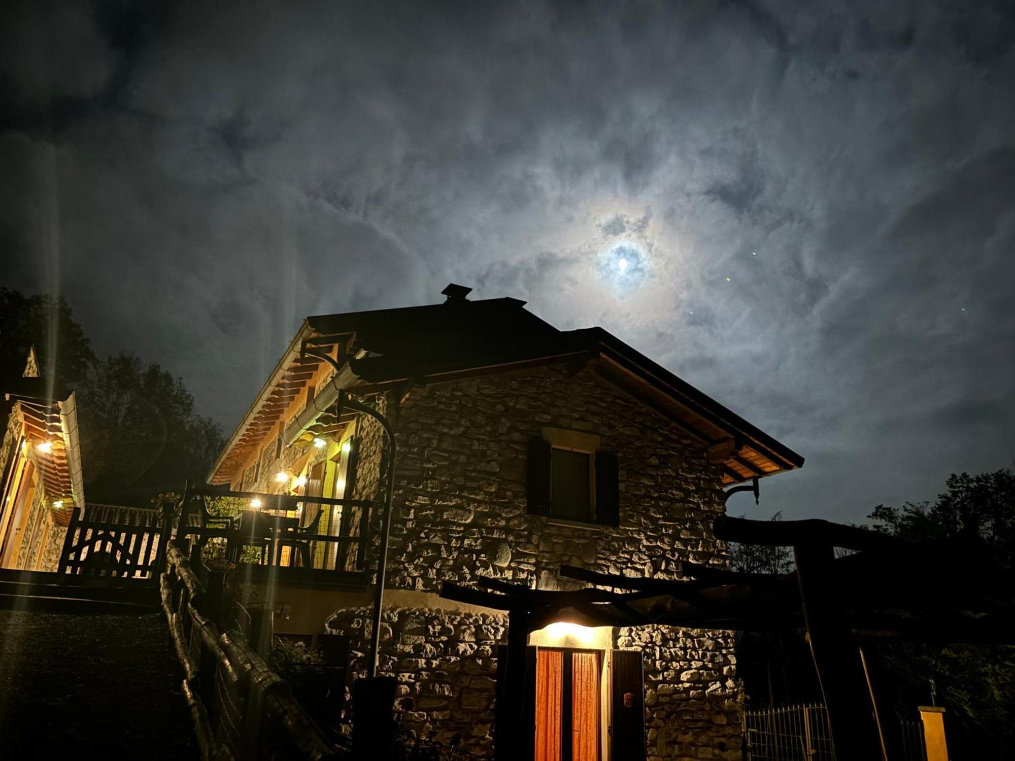 Agriturismo Il Talento Nella Quiete Castiglione dʼIntelvi Eksteriør billede